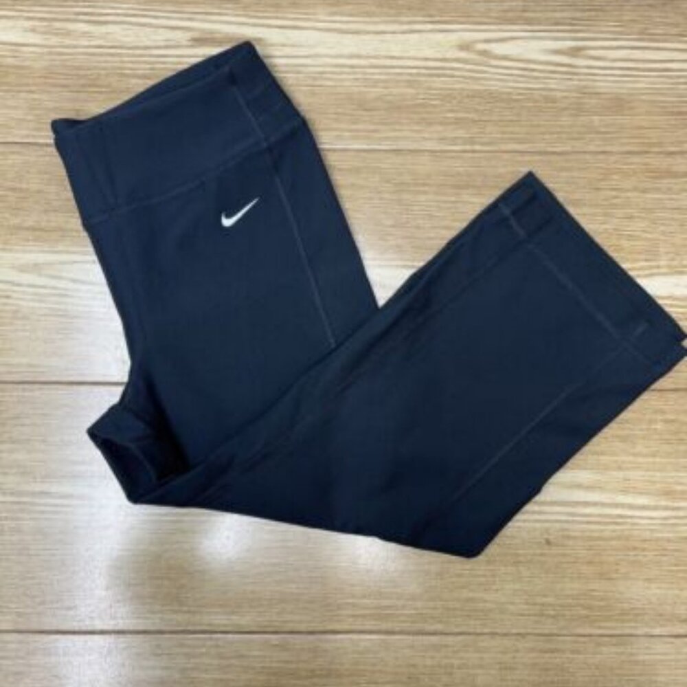 Nike Dri-FIT Capri Pants Womens Gym Training Sweatpants - Picture 1 of 15